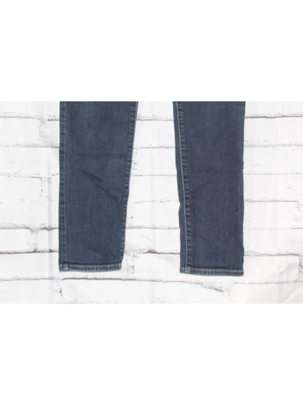 American Eagle Outfitters Dark Wash Stretch Women's Skinny Jeans Size 8 Short
